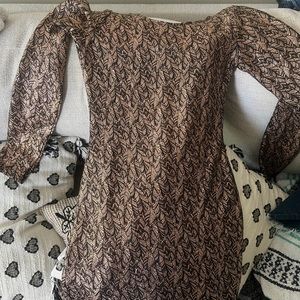 Shiny gold dress. Perfect for New Years. Worn once. Great condition.